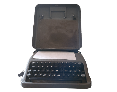 Hermès Baby Portable Typewriter : A True Treasure of History, Offering an Authentic Writing Experience.