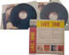LOVE STORY 1971 - Vinyle de  l'Année 1971,  c'est une Expérience Musicale Inoubliable, Imprégnée d'une Nostalgie Douce et Émouvante.